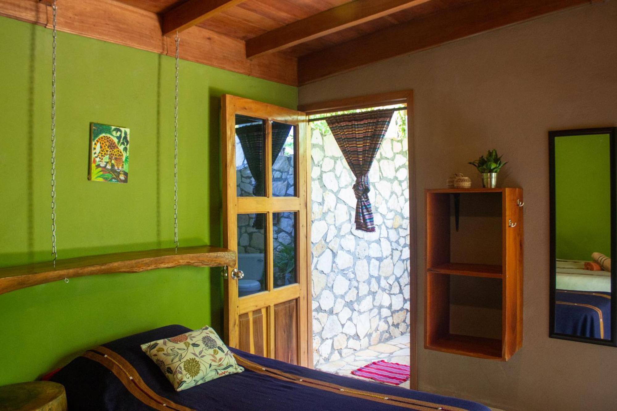 Alice Guesthouse El Remate Dış mekan fotoğraf